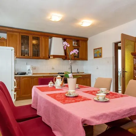 Vinez By Interhome * Labin (Istria)