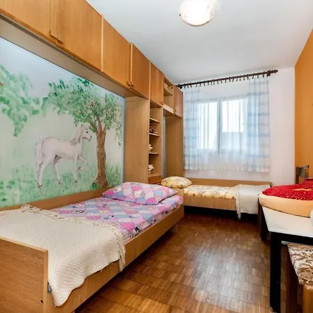 Vinez By Interhome Apartman