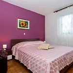 Vinez By Interhome