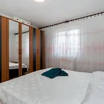 Vinez By Interhome